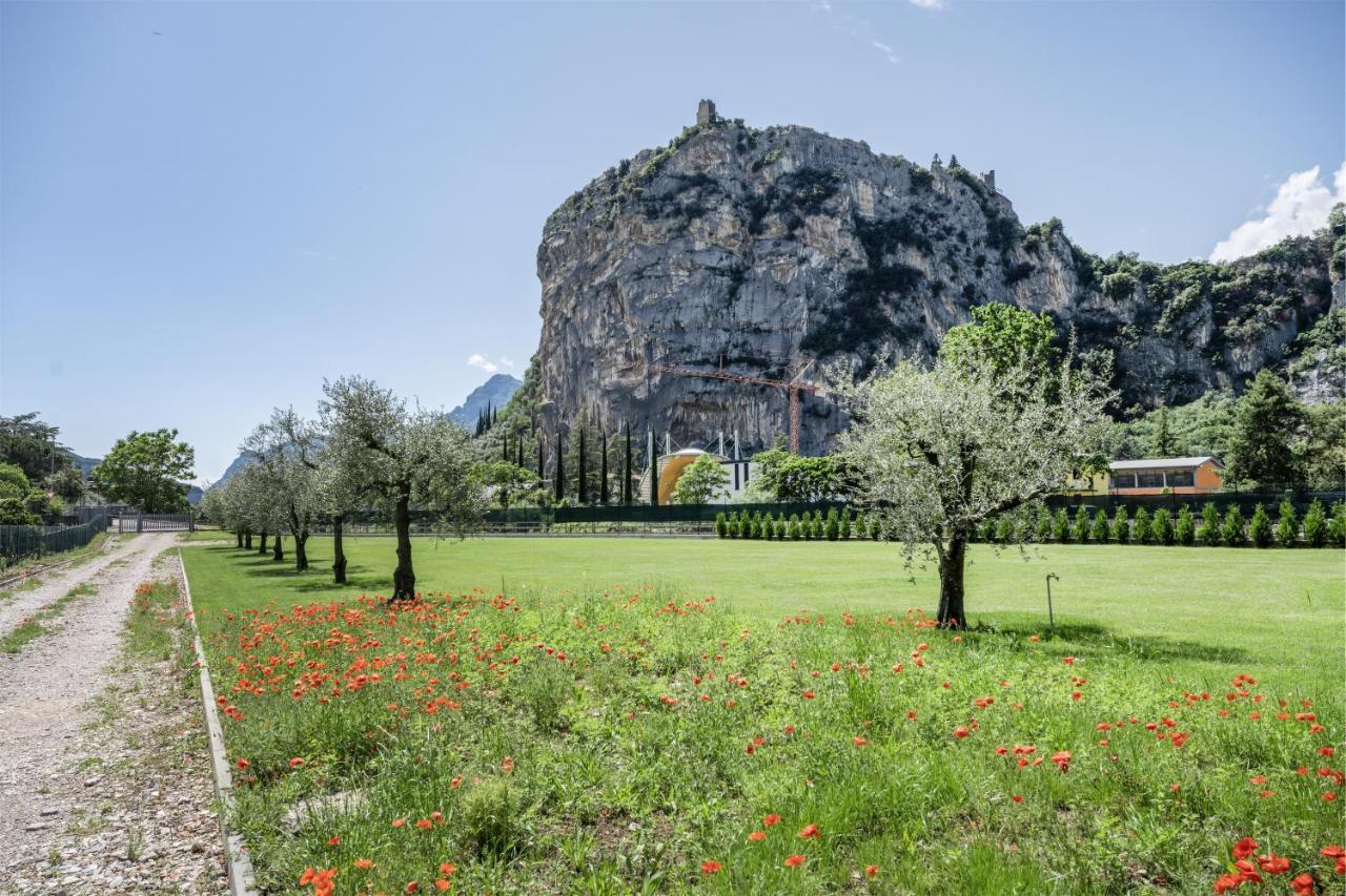 Casa Flavia, Mountains & River Arco Exterior foto